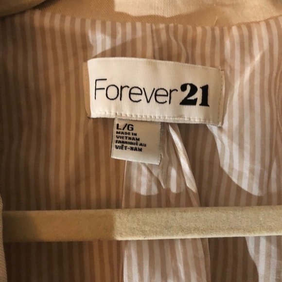 Forever21 - Cream Blazer - Picture 2 of 9